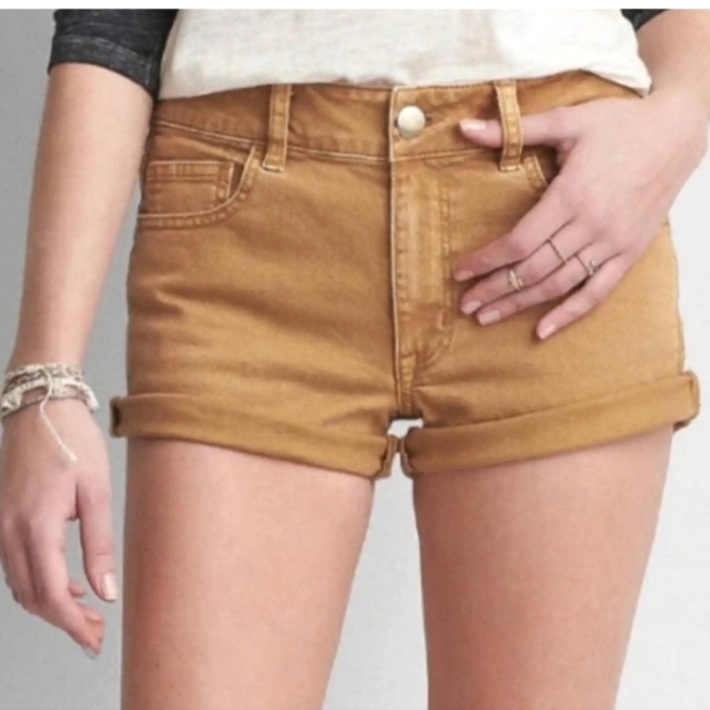 AMERICAN EAGLE High Rise Shortie Super Stretch In Golden Khaki. Size 00 NWT